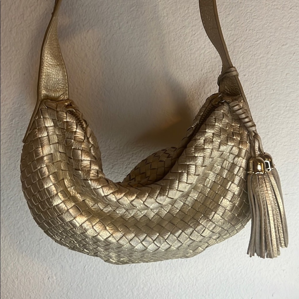 ELLIOT LUCCA BAGUETTE STYLE SHOULDER BAG PURSE